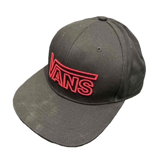 Vans Black/Red Embroidered Snapback Hat Off The Wall Skate Cap Rare out of print - Picture 2 of 10